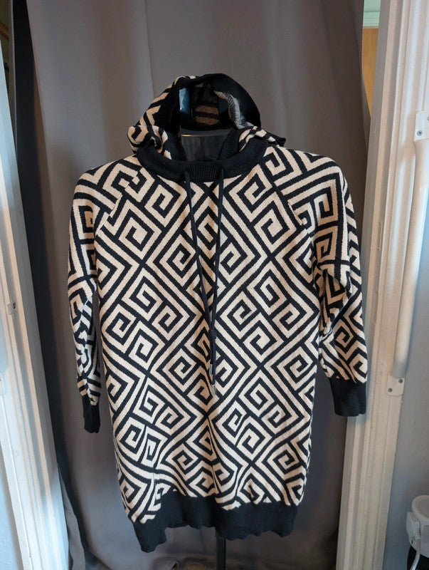 Moewy Black Cream Geometric Knit Hooded Jumper Dress One Size