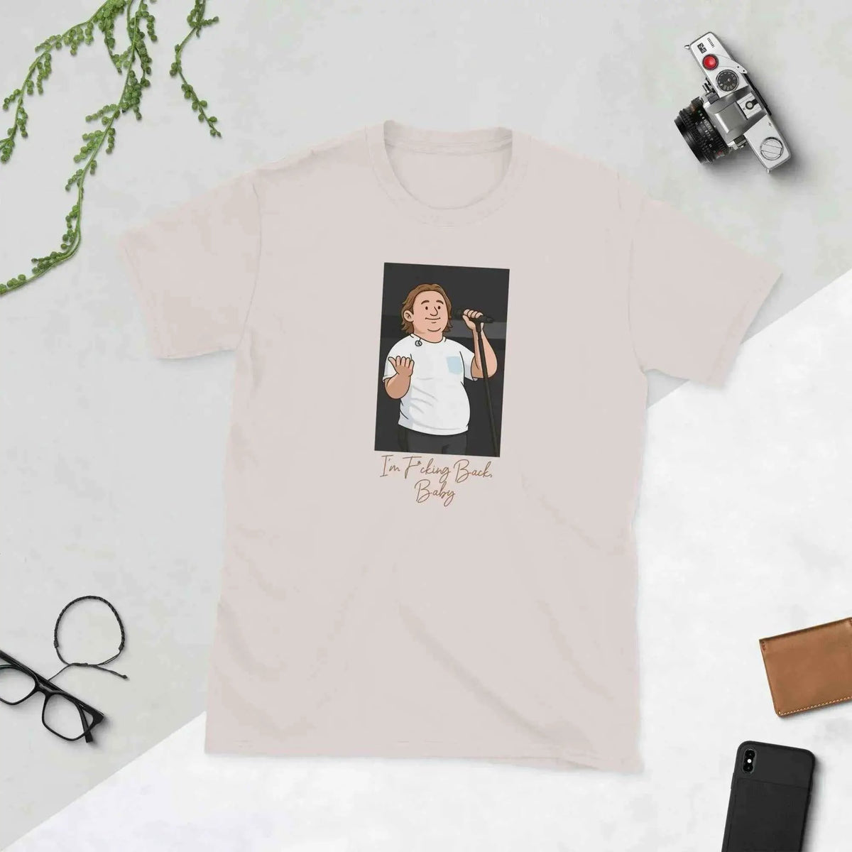 Unisex T-shirt in light pink with front cartoon concert graphic print