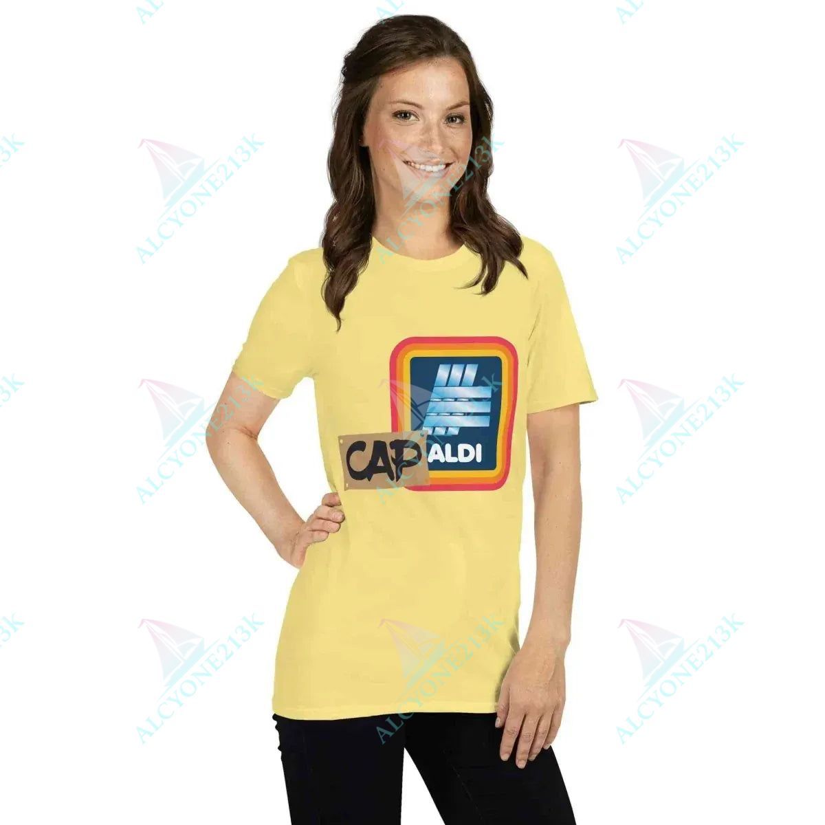 T-shirt Alcyone213k Lewis Capaldi Unisex Cotton T-Shirt | Soft, Breathable Fan Tee with Unique Design - Capaldi on a Aldi