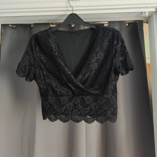 Shein Black Floral Lace V-Neck Wrap Front Crop Top Size M Medium
