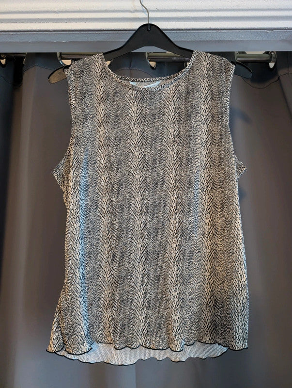Amaranto Cream Black Snakeskin Print Plisse Lettuce Trim Vest Top Size UK 14