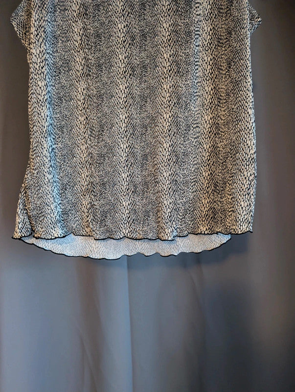 Amaranto Cream Black Snakeskin Print Plisse Lettuce Trim Vest Top Size UK 14