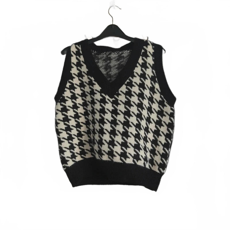 SHEIN Houndstooth Vest One Size // Oversized Goth Preppy Academia