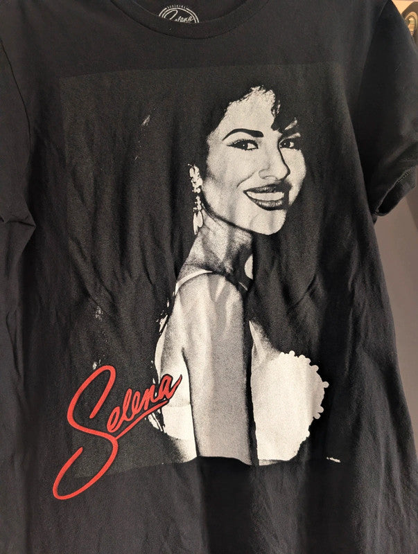 Official Selena Quintanilla Black Graphic Band T-Shirt Medium