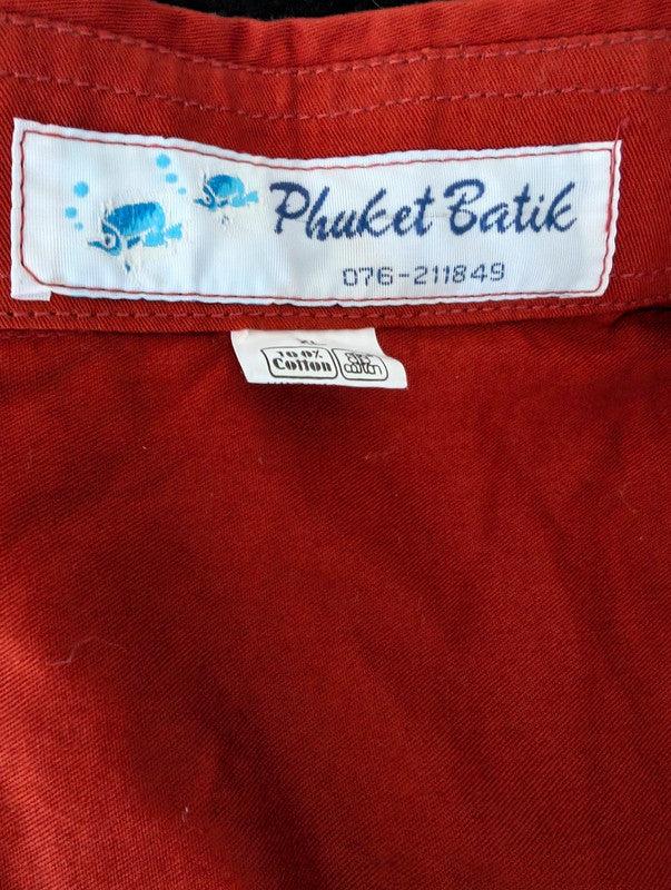 Phuket Batik 2004 Tsunami Memorial Dolphin Shirt Size XL Terracott
