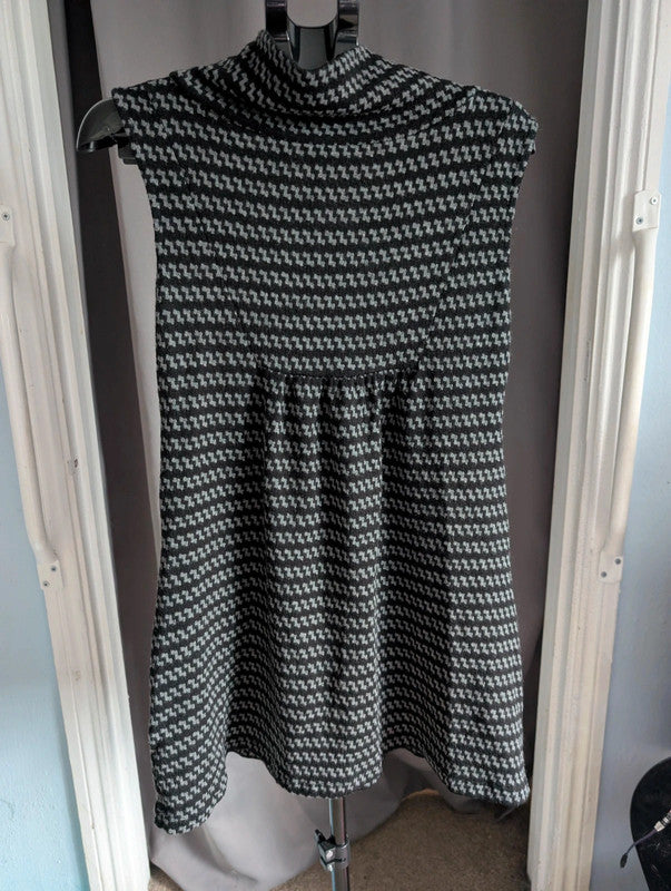 Apricot Grey Houndstooth Sleeveless Cowl Neck Tunic Dress