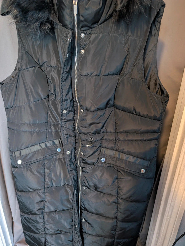M&amp;Co Black Longline Puffer Gilet Hooded Bodywarmer Size 20