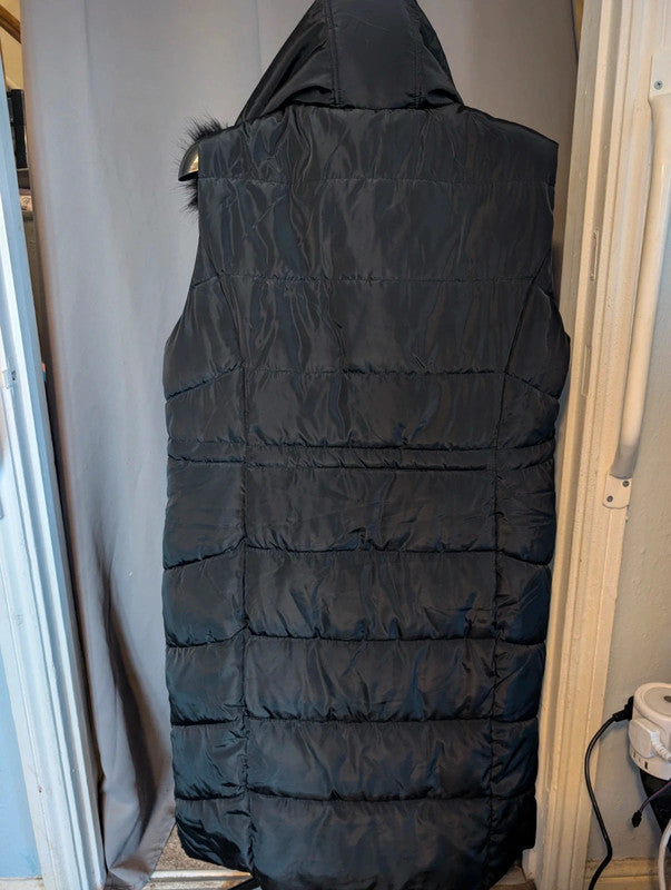 M&amp;Co Black Longline Puffer Gilet Hooded Bodywarmer Size 20