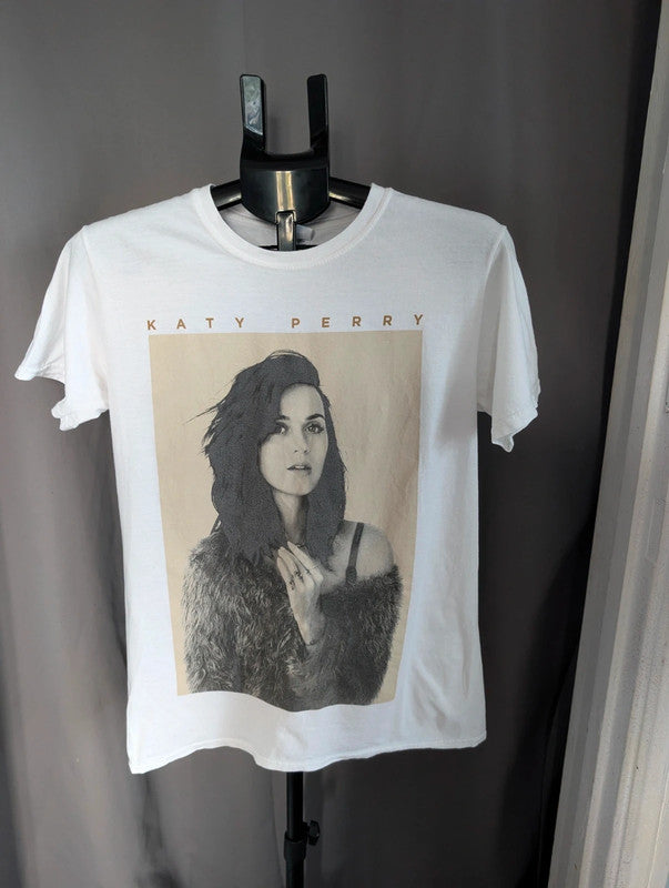 Gildan Katy Perry White Tour Graphic T-Shirt Band Merch Size Medium