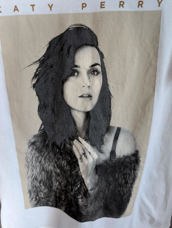 Gildan Katy Perry White Tour Graphic T-Shirt Band Merch Size Medium