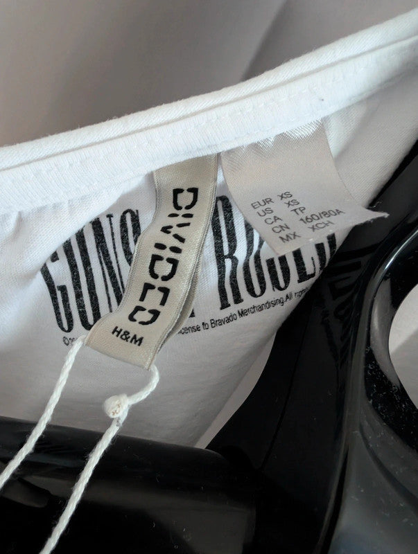 HandM Guns N Roses White Graphic T-Shirt Band Merch Size XS