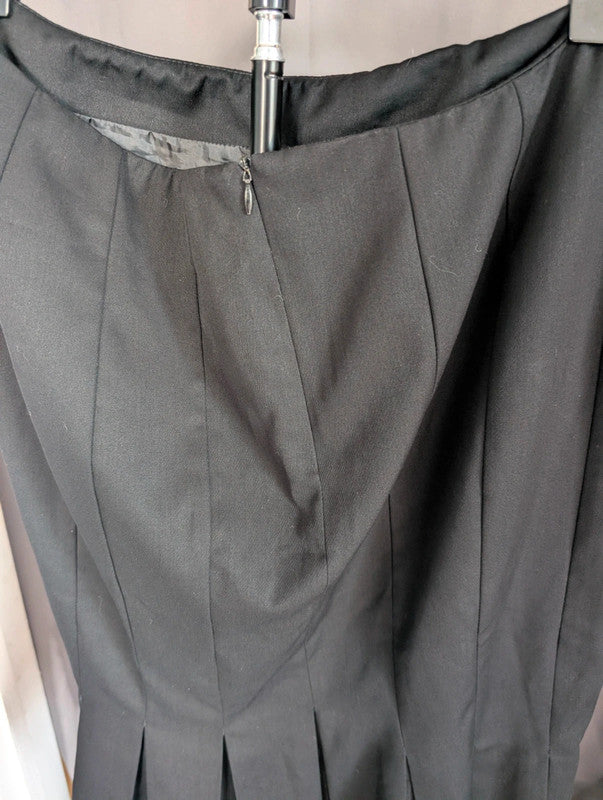 Wallis Black Pleated Hem Knee Length Skirt Size 16 Dark Academia Office