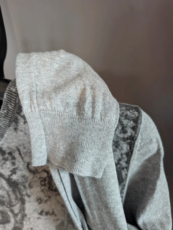 River Island Grey Skull Print V Neck Jumper Size M