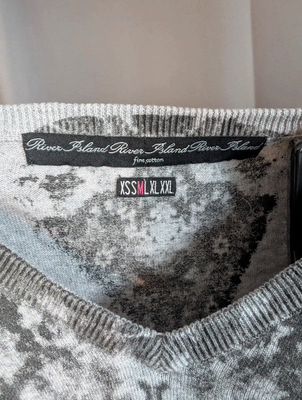 River Island Grey Skull Print V Neck Jumper Size M
