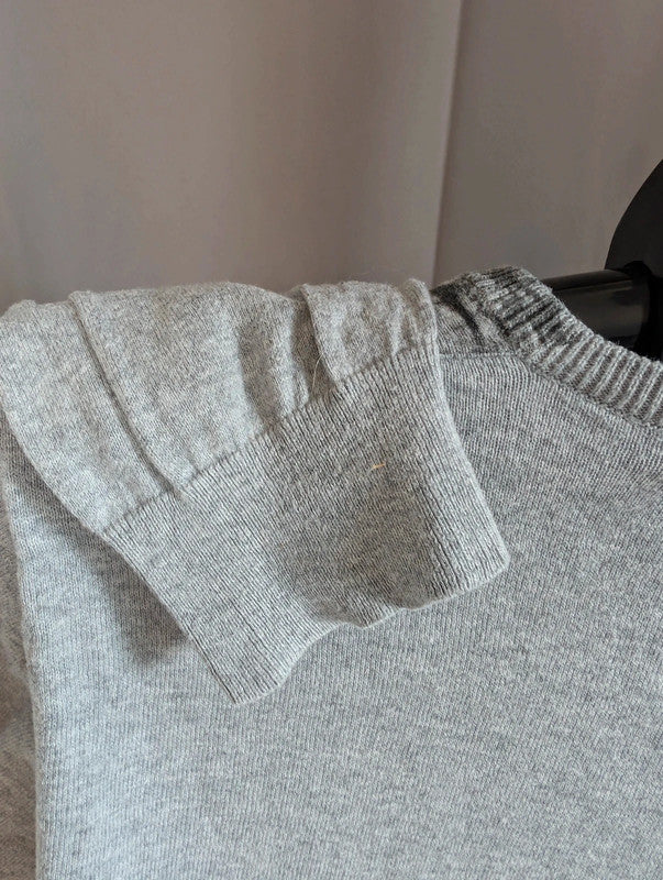 River Island Grey Skull Print V Neck Jumper Size M