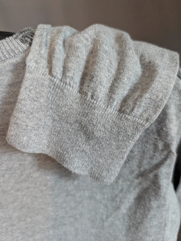 River Island Grey Skull Print V Neck Jumper Size M