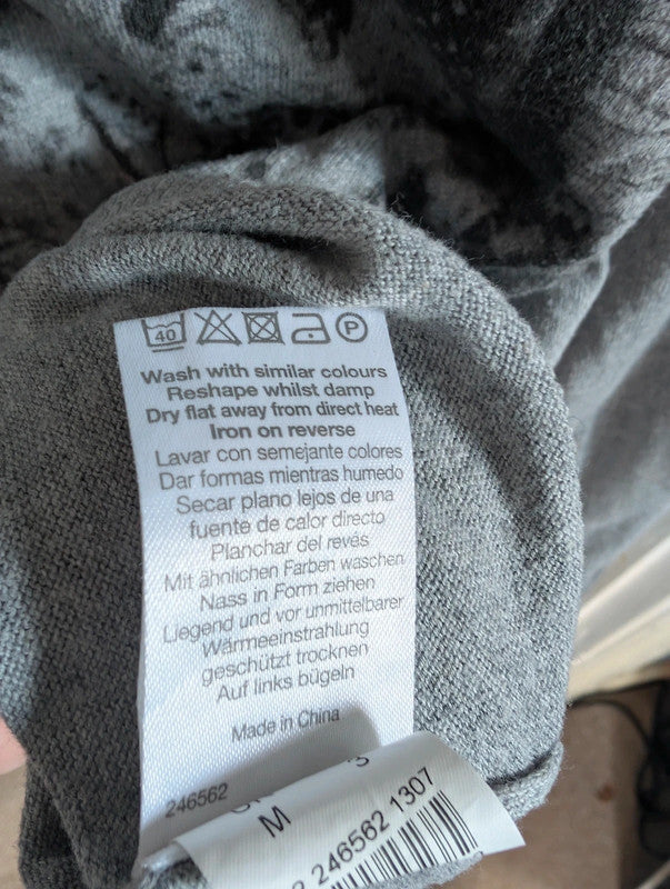 River Island Grey Skull Print V Neck Jumper Size M