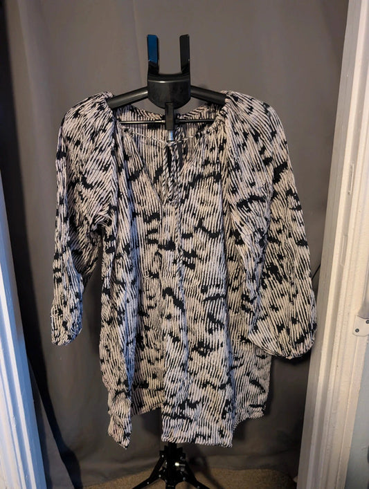 HM Black White Abstract Ikat Smock Blouse Boho Peasant Tunic Top S UK 8 10