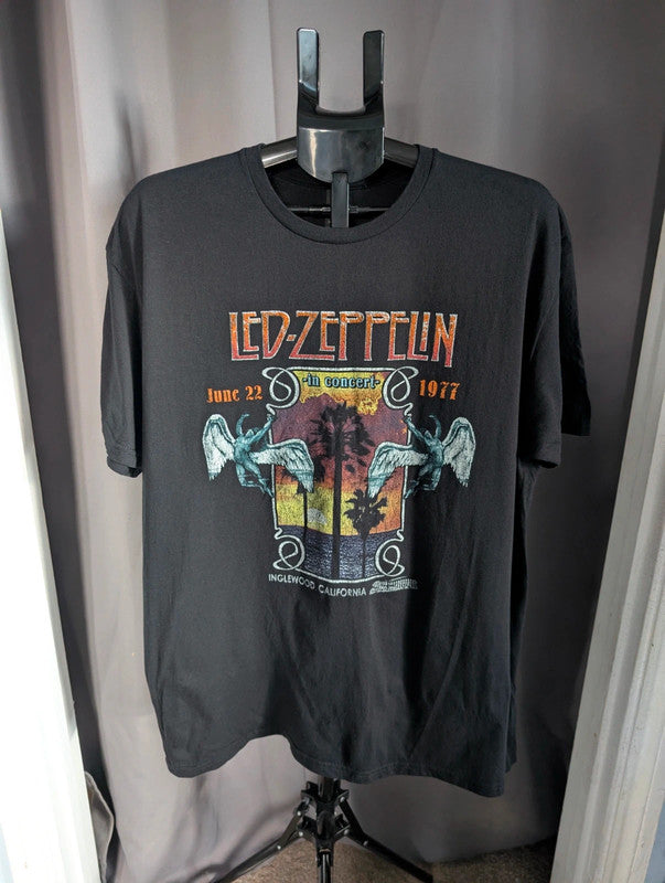 Gildan Led Zeppelin T Shirt XL Black 1977 Concert Band Graphic Tee Top