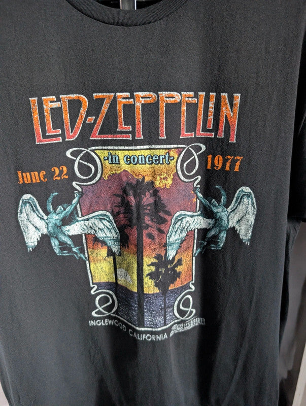 Gildan Led Zeppelin T Shirt XL Black 1977 Concert Band Graphic Tee Top