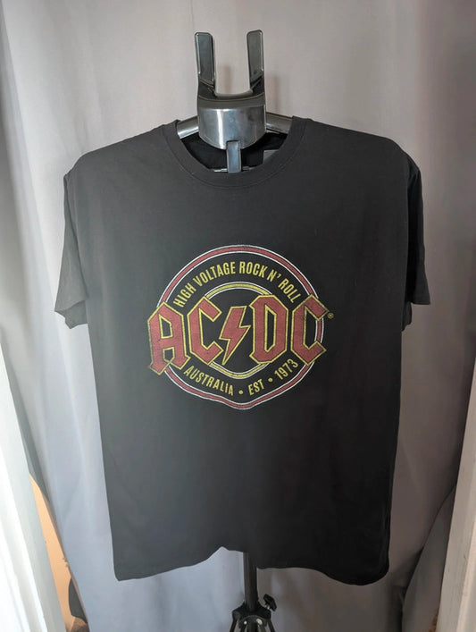 Official AC/DC High Voltage Rock Band Graphic T Shirt Black Large L 14 16