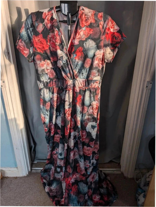Hotsquash floral rose print maxi dress multi-coloured with V-neck and short sleeves.