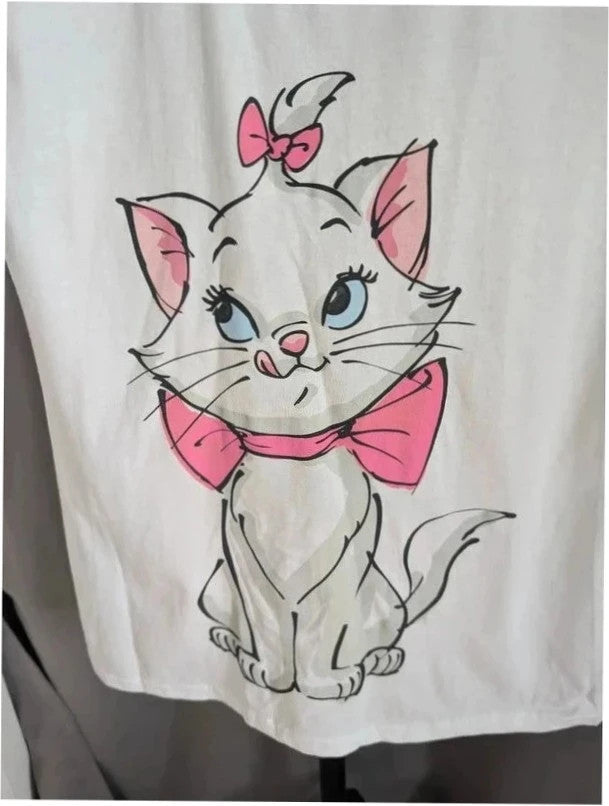 Disney white graphic t-shirt featuring Marie from The Aristocats with pink bows.