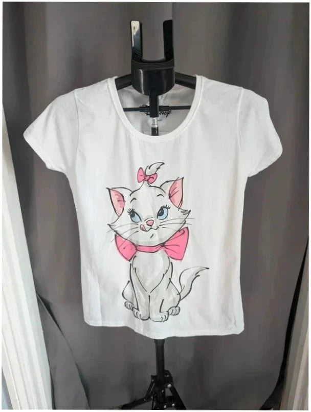 Disney white graphic t-shirt featuring Marie from The Aristocats with pink bows.