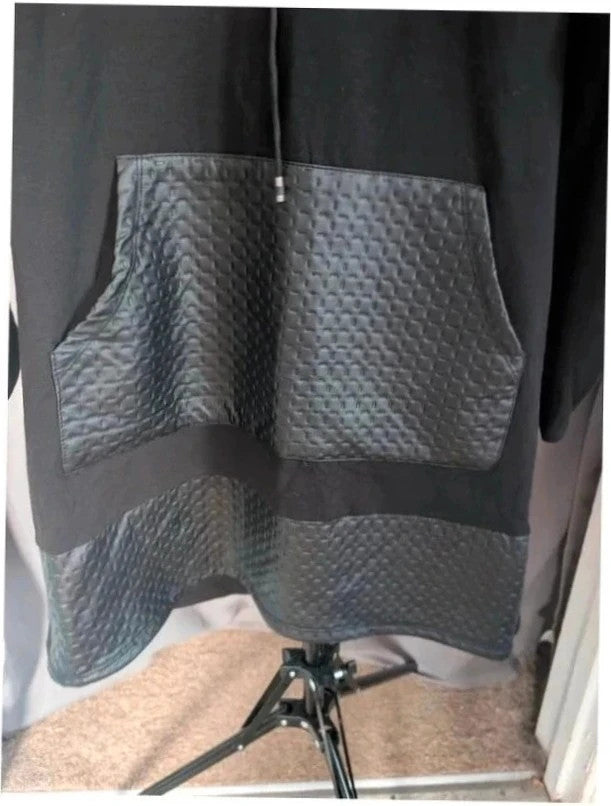 Italy Moda black oversized hoodie with faux leather trim and kangaroo pocket accents.