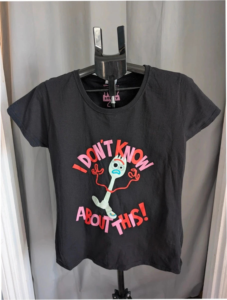 Disney black pocket t-shirt featuring Forky graphic and "I Don't Know About This!" text.