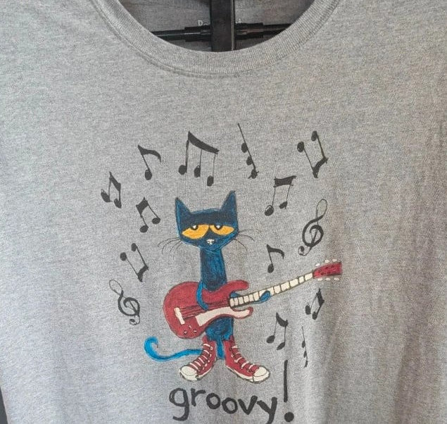 Cat & Jack grey graphic t-shirt featuring Pete the Cat with guitar and musical notes.