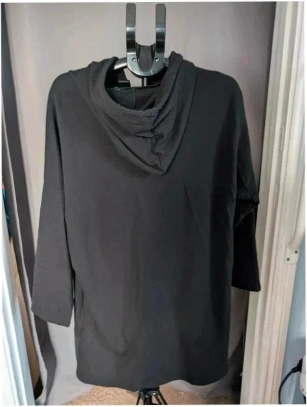Italy Moda black oversized hoodie with faux leather trim and kangaroo pocket accents.