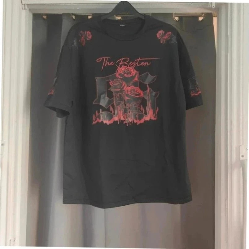 relaxed black graphic t-shirt red rose print gothic style short sleeves