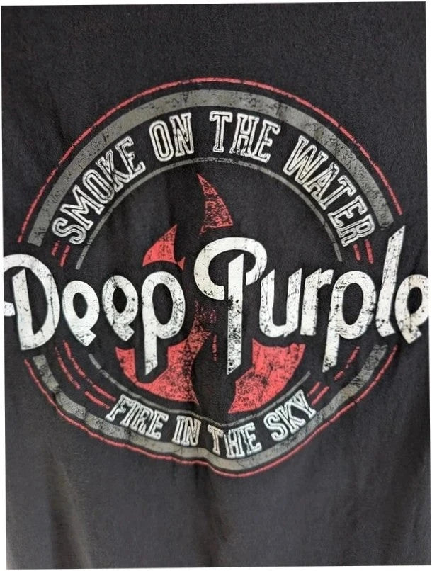 Deep Purple black graphic t-shirt featuring red Smoke on the Water design, 100% cotton.
