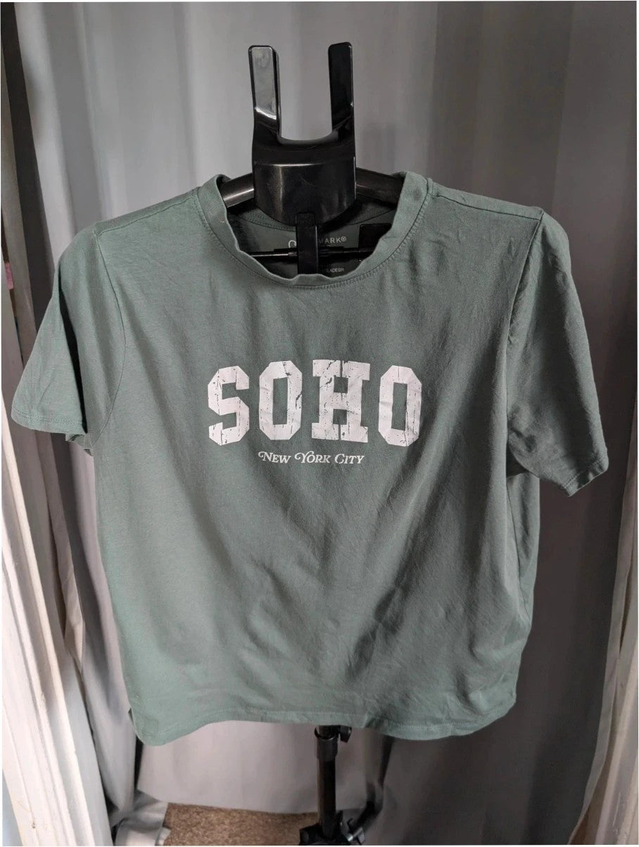 Primark green graphic t-shirt with distressed "SOHO New York City" print and ribbed neckline.