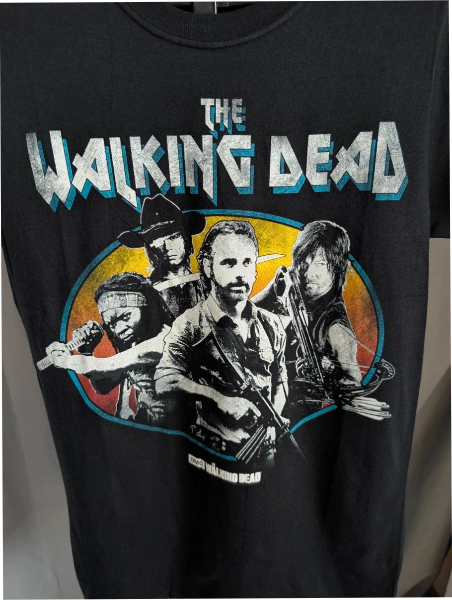 The Walking Dead black graphic tee featuring Rick, Daryl, Michonne, and Carl.