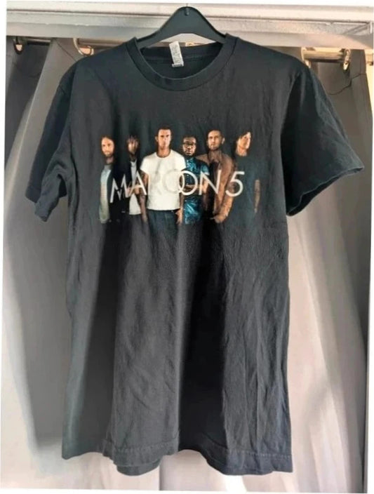 American Apparel black graphic t-shirt featuring Maroon 5 band portrait and tour dates.