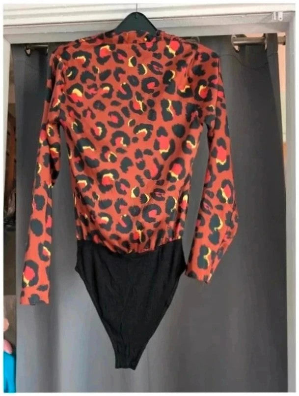 New Look women's bodysuit brown leopard print top, black briefs, plunge V-neck design.