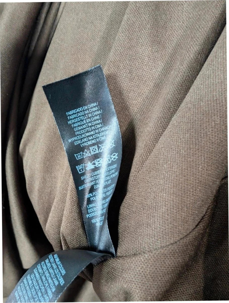 Primark khaki pleated midi skirt houndstooth pattern with elasticated waistband and lining.