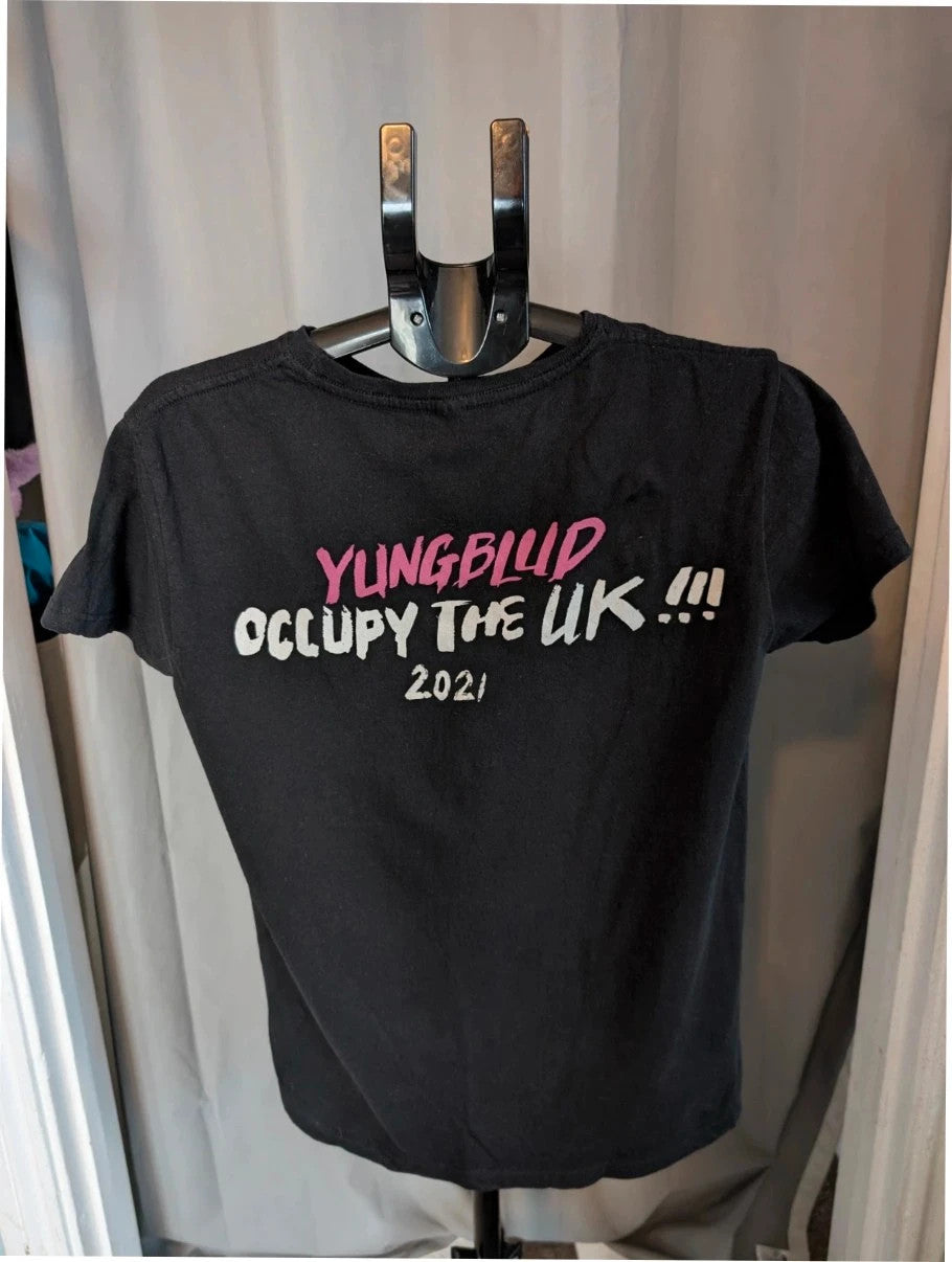 Yungblud black graphic tee with metallic silver portrait and neon pink tour lettering.