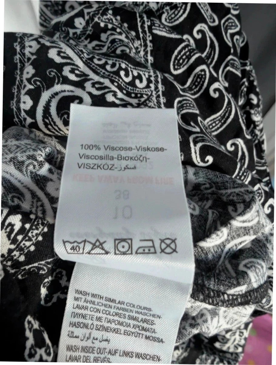 Peacocks black and white paisley strapless bandeau jumpsuit in lightweight viscose fabric.