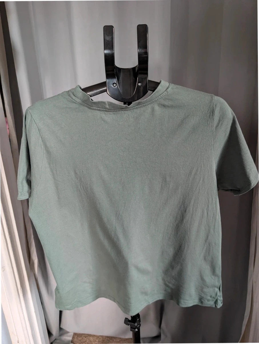 Primark green graphic t-shirt with distressed "SOHO New York City" print and ribbed neckline.